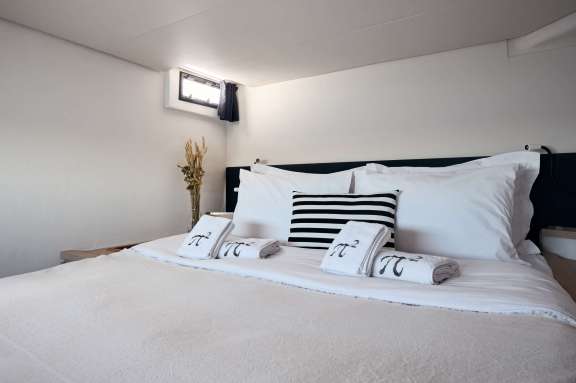 Image of PI 2 yacht #7