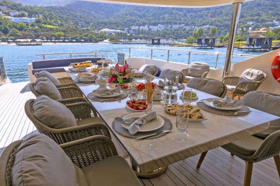 Image of VETRO yacht #3