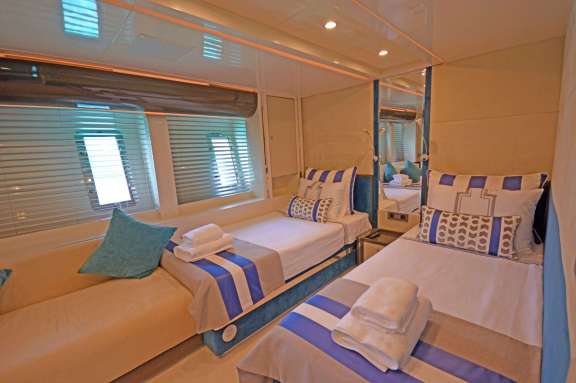 Image of VETRO yacht #7