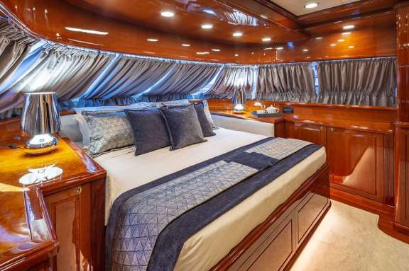 Image of DIVINE yacht #12