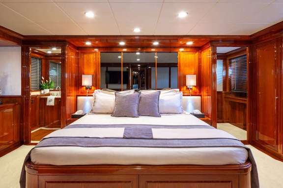 Image of DIVINE yacht #6