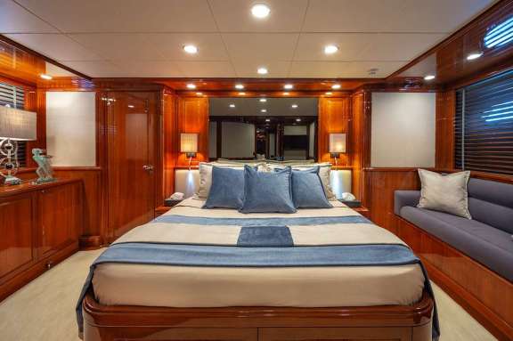 Image of DIVINE yacht #8