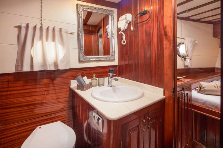 Image of Kadena yacht #10
