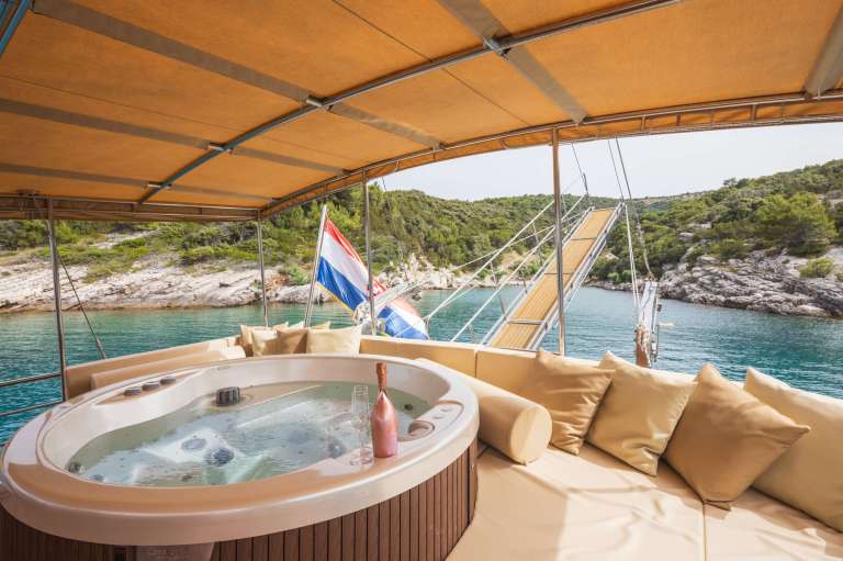 Image of Kadena yacht #13
