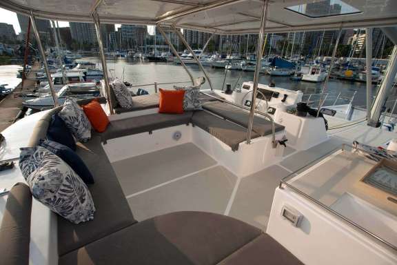 Image of BAREFEET RETREAT yacht #4