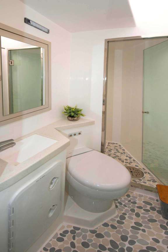 Image of BAREFEET RETREAT yacht #9