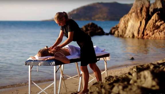 Image of DE LISLE III yacht #13