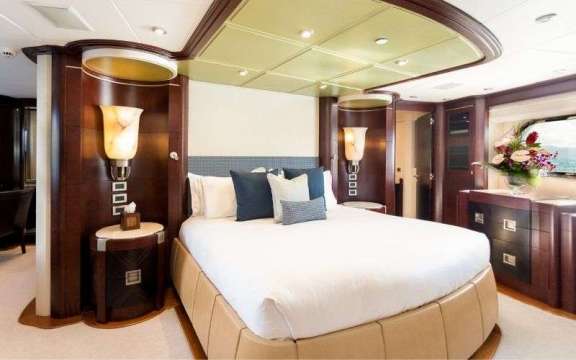 Image of DE LISLE III yacht #6