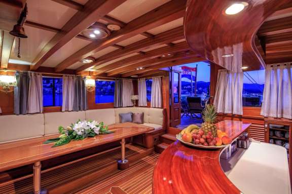 Image of Carpe Diem 7 yacht #3