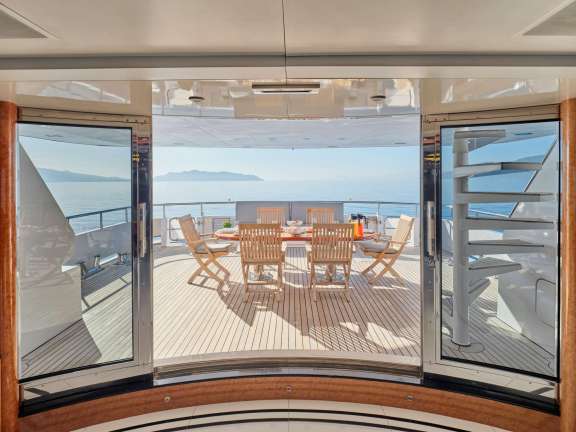 Image of MILOS AT SEA yacht #10