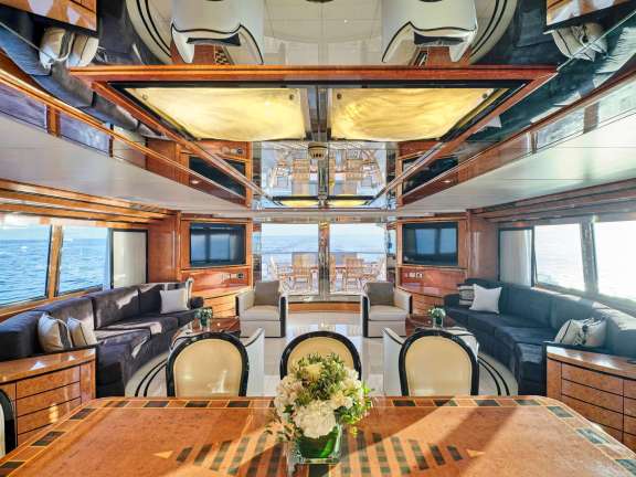 Image of MILOS AT SEA yacht #5