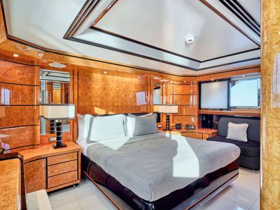 Image of MILOS AT SEA yacht #6