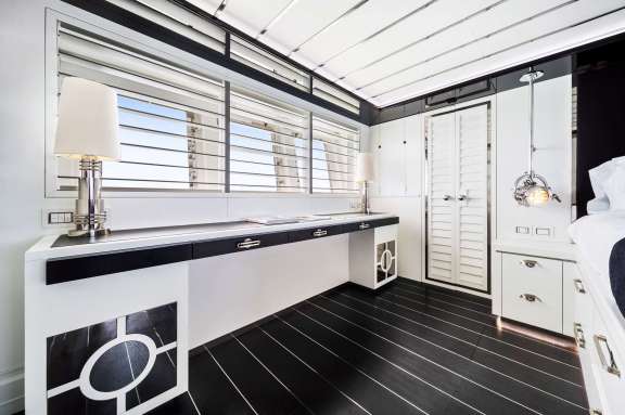 Image of 120 Double shot yacht #12