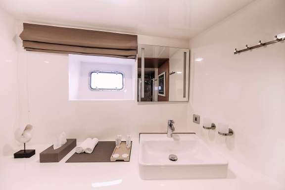 Image of ALICE yacht #12