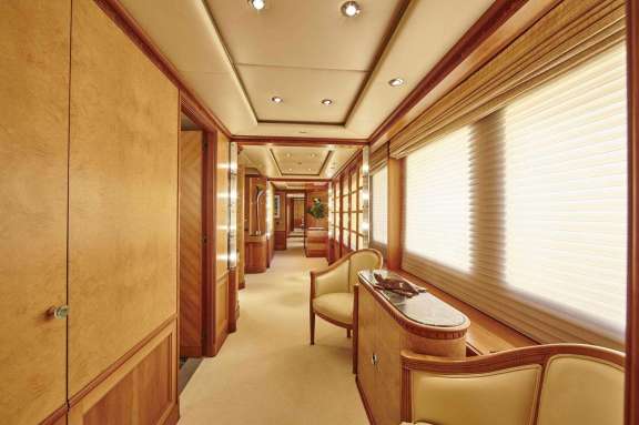 Image of AZUL V yacht #14