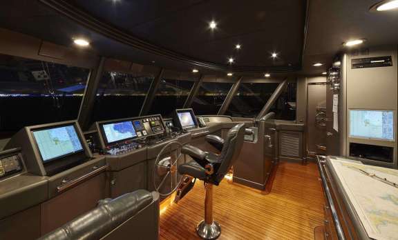 Image of AZUL V yacht #16