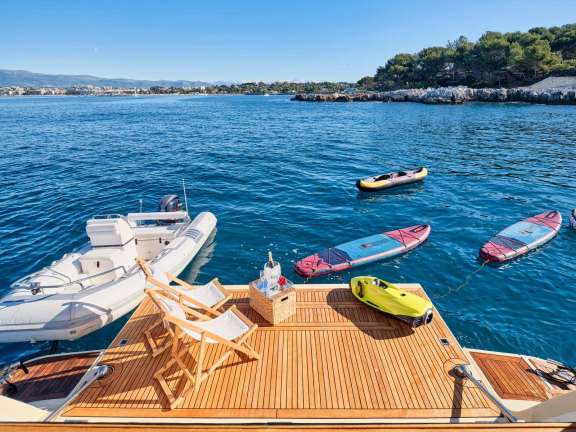 Image of BEST OFF yacht #16