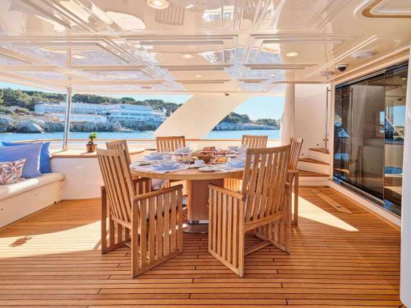 Aft Deck Dining