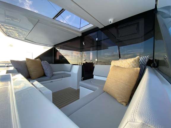 Image of SOUTHERN CHARM yacht #11