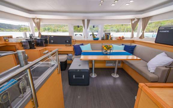 Image of MAKIN MEMORIES yacht #10