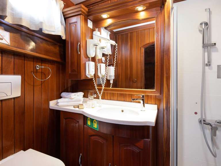 NOSTRA VITA - Bathroom