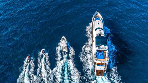 Image of KEFI yacht #10