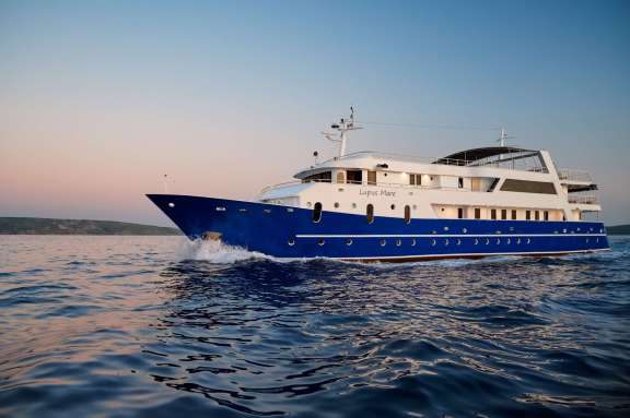 Image of LUPUS MARE yacht #19