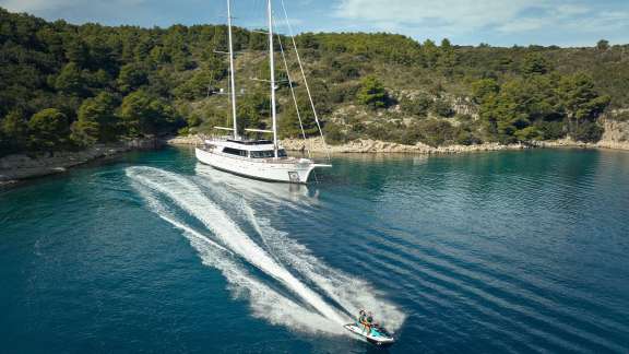 Image of Love Story yacht #18