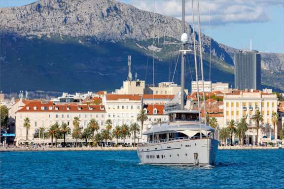 Image of LIFE IS GOOD yacht #2