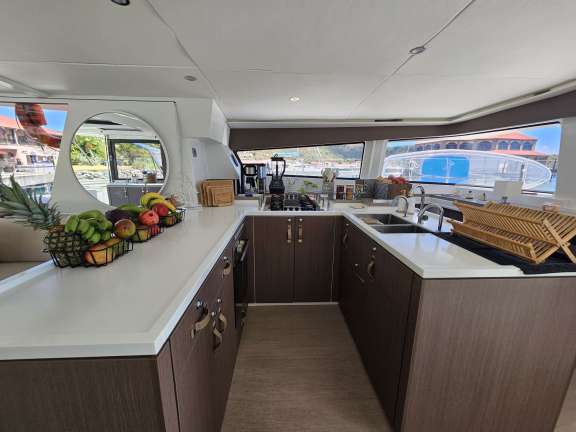 Image of CRYSTAL DREAMS yacht #5