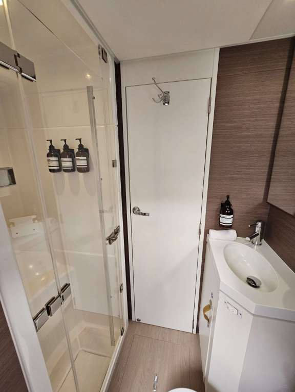 Image of CRYSTAL DREAMS yacht #9