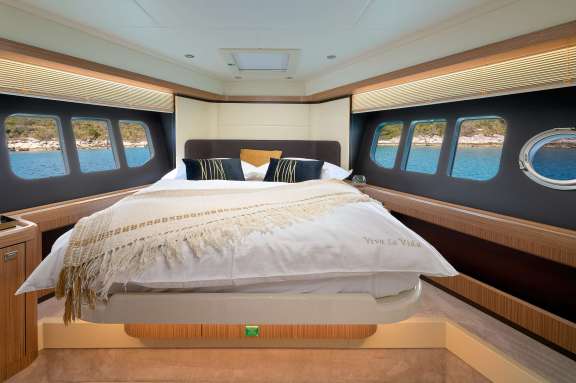 Image of Viva La Vida yacht #9