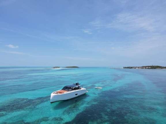 Image of 58 Vanquish yacht #13