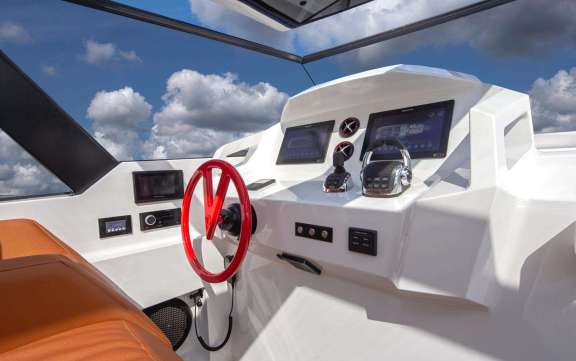 Image of 58 Vanquish yacht #4