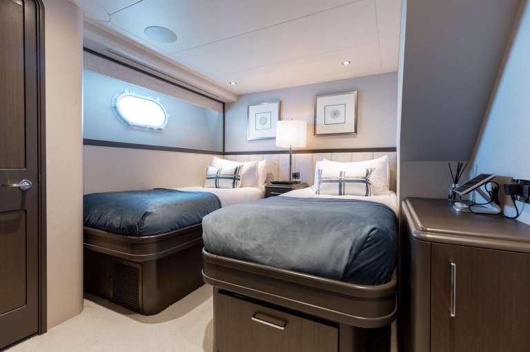 Image of MEMENTO VIVERE yacht #12