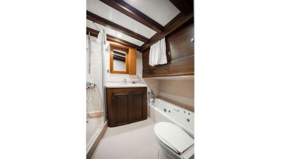 Image of Wicked Felina yacht #7