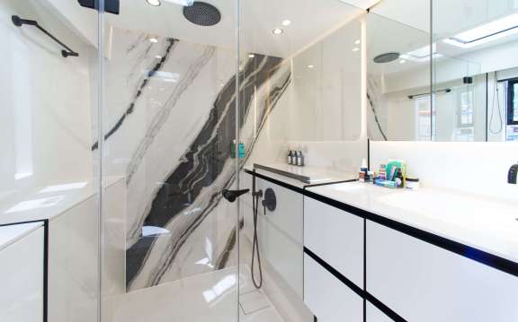 Image of VALENTINE yacht #13