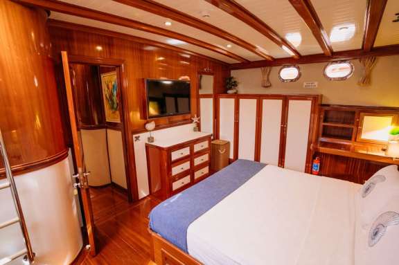 Image of QUEEN OF DATCA yacht #11
