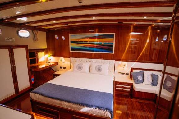 Image of QUEEN OF DATCA yacht #12