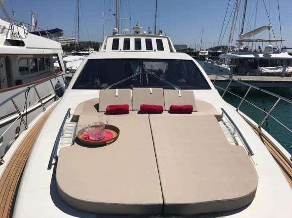 Image of Zipi Zape yacht #5