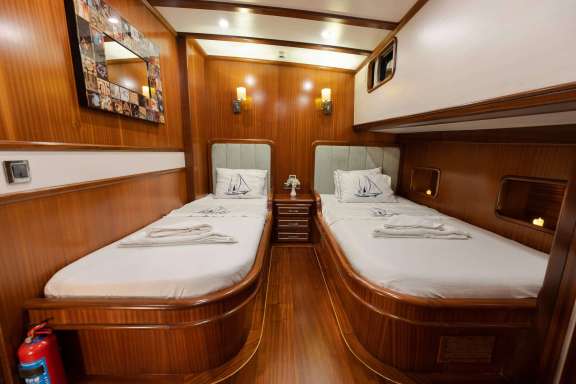 Image of Estrella De Mar yacht #8