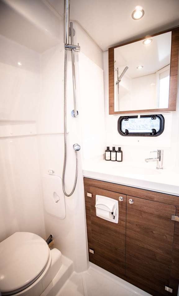 Image of COCKTAILS & DREAMS yacht #8