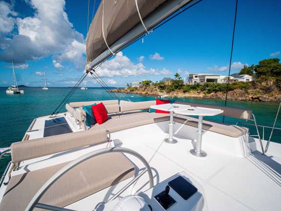 FLybridge lounge area