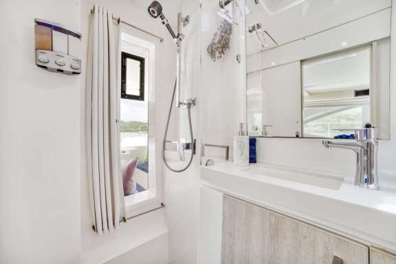 Ensuite on Deep Blue