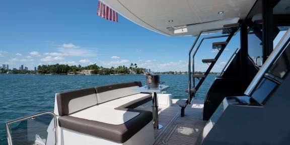 Image of Infinity yacht #4