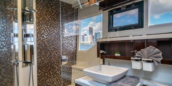 Image of Infinity yacht #9