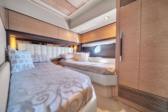 Image of LUPO II yacht #8