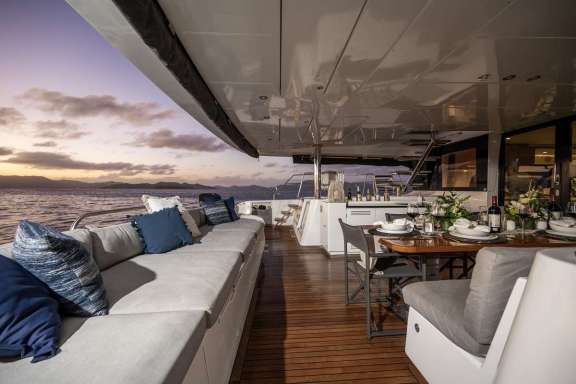 Image of DRAGONFLY yacht #5