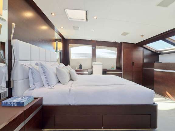Image of HAKUNA MATATA yacht #8