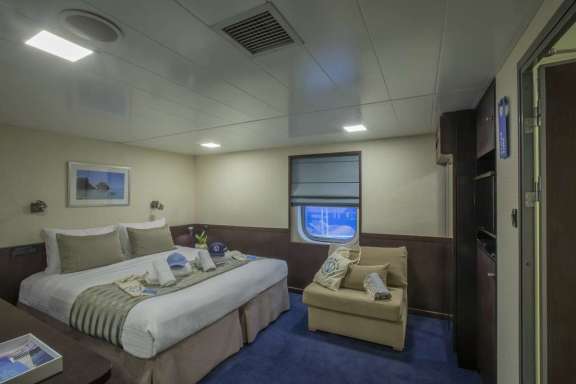 Image of Harmony V yacht #6